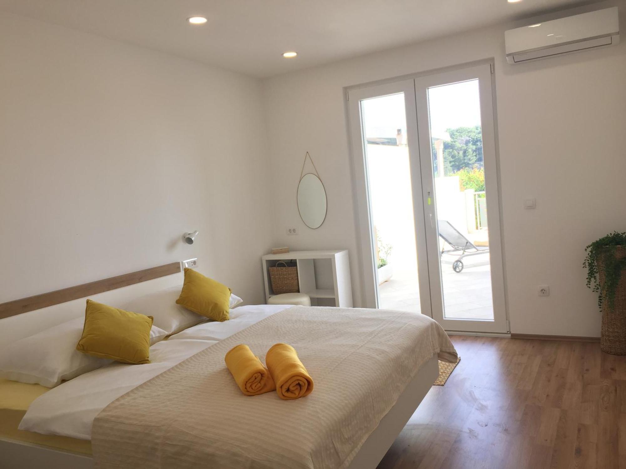 Apartments Antonia Hvar Town Exterior photo